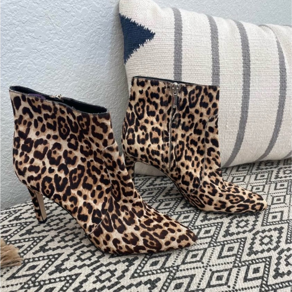Sam Edelman Paige leopard print genuine calf hair ankle boot bootie 8